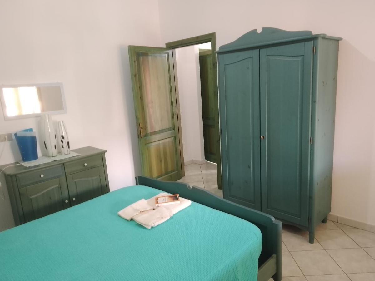 Maro Apartment Cala Liberotto Bagian luar foto